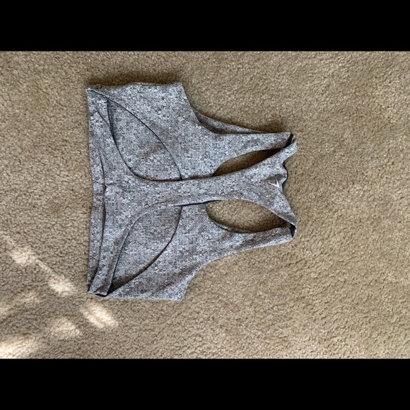 Gymshark fleur texture sports bra - Picture 2 of 3